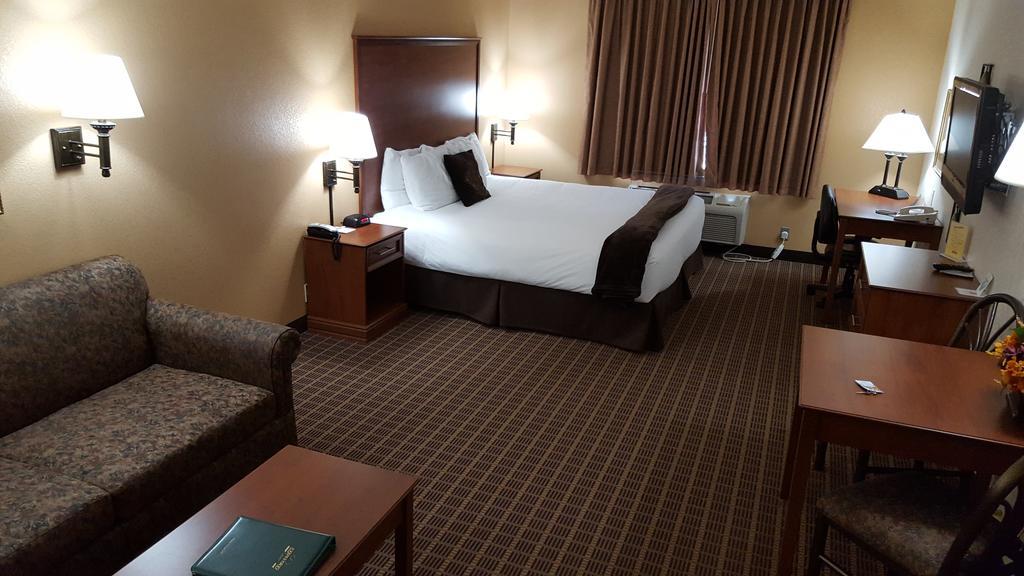 Expressway Hotel