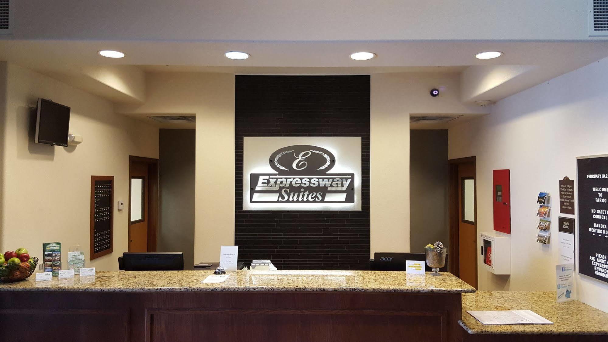 Expressway 3* Fargo
